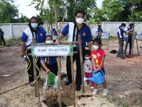 ปลูกต้นสักเฉลิมพรเกียรติ